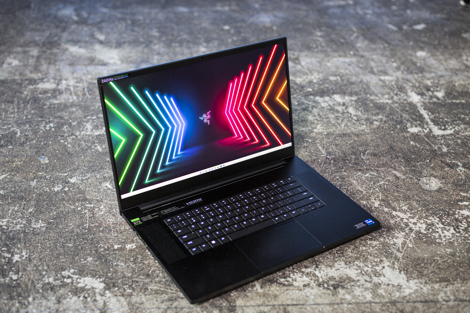 Razer Blade 17 (2022) - Melhor para designers de videogame