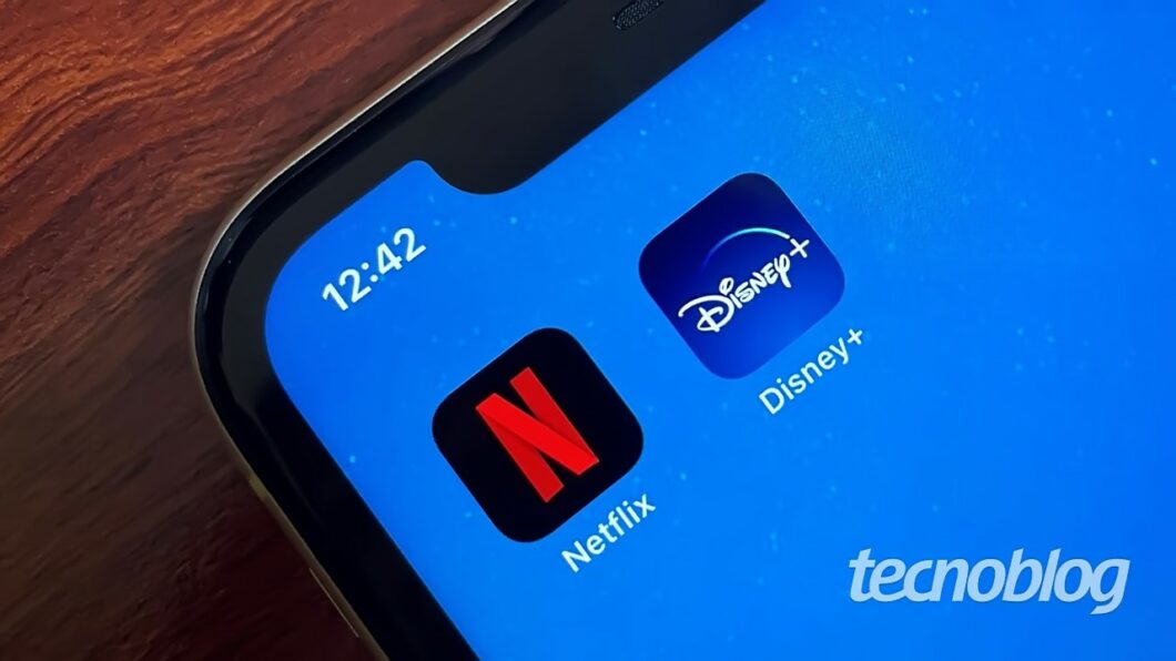 Netflix e Disney+ (imagem: Emerson Alecrim/Tecnoblog)