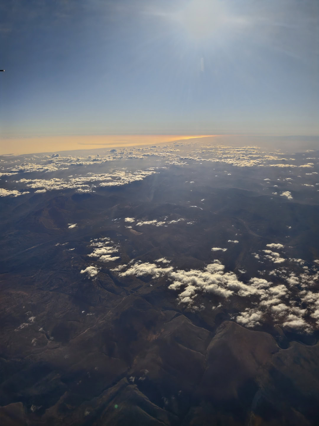 reflexão da foto do avião depois