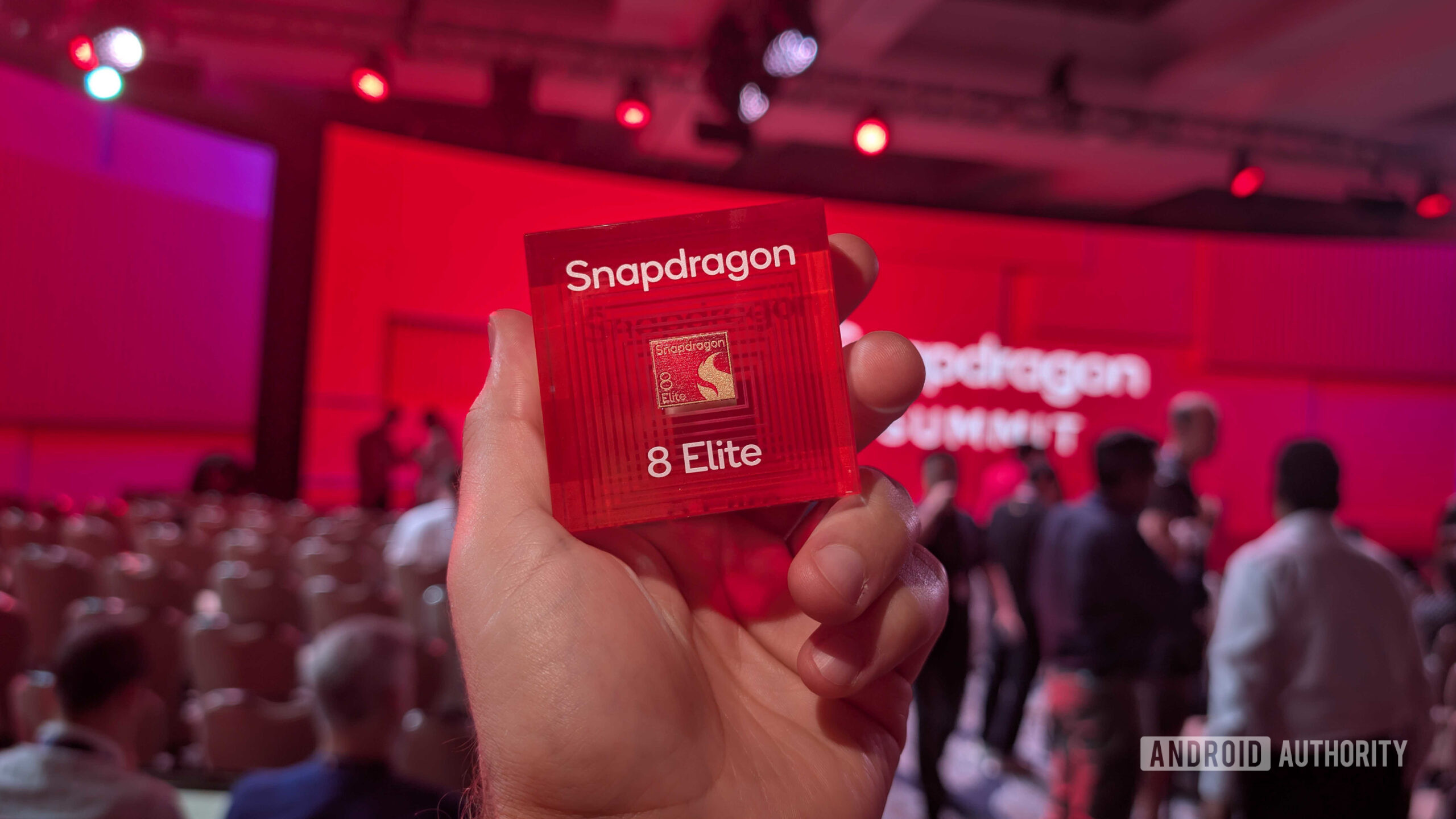 Um chip fictício Snapdragon 8 Elite.