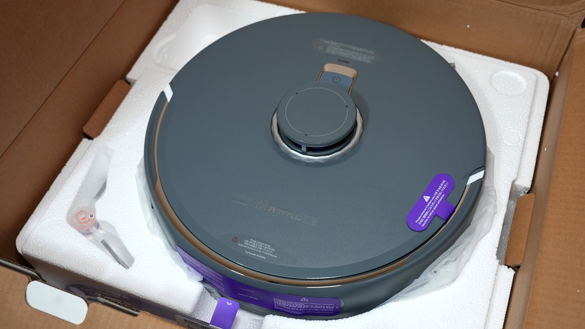 Narwal Freo Z Ultra na caixa