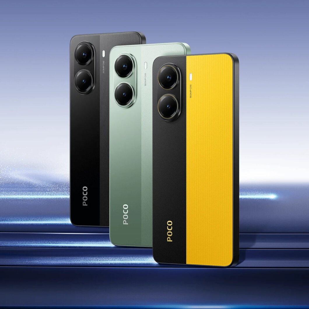 Tr&ecirc;s celulares lado a lado