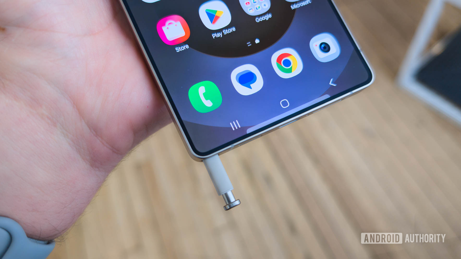 Samsung Galaxy S25 Ultra com S Pen Salerando Samsung Galaxy S25 Ultra com S Pen Salerando