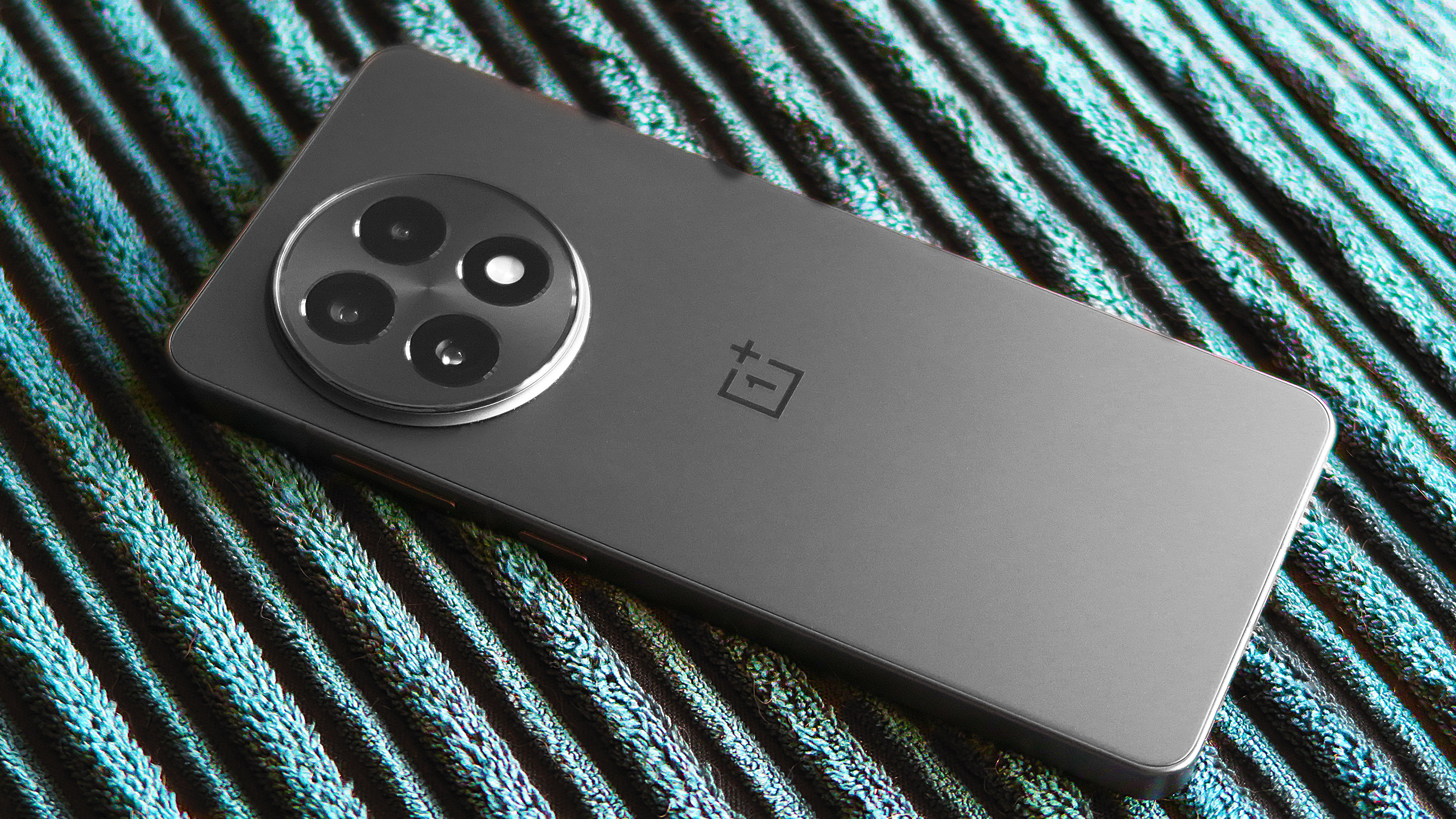  OnePlus 13R - Best battery life