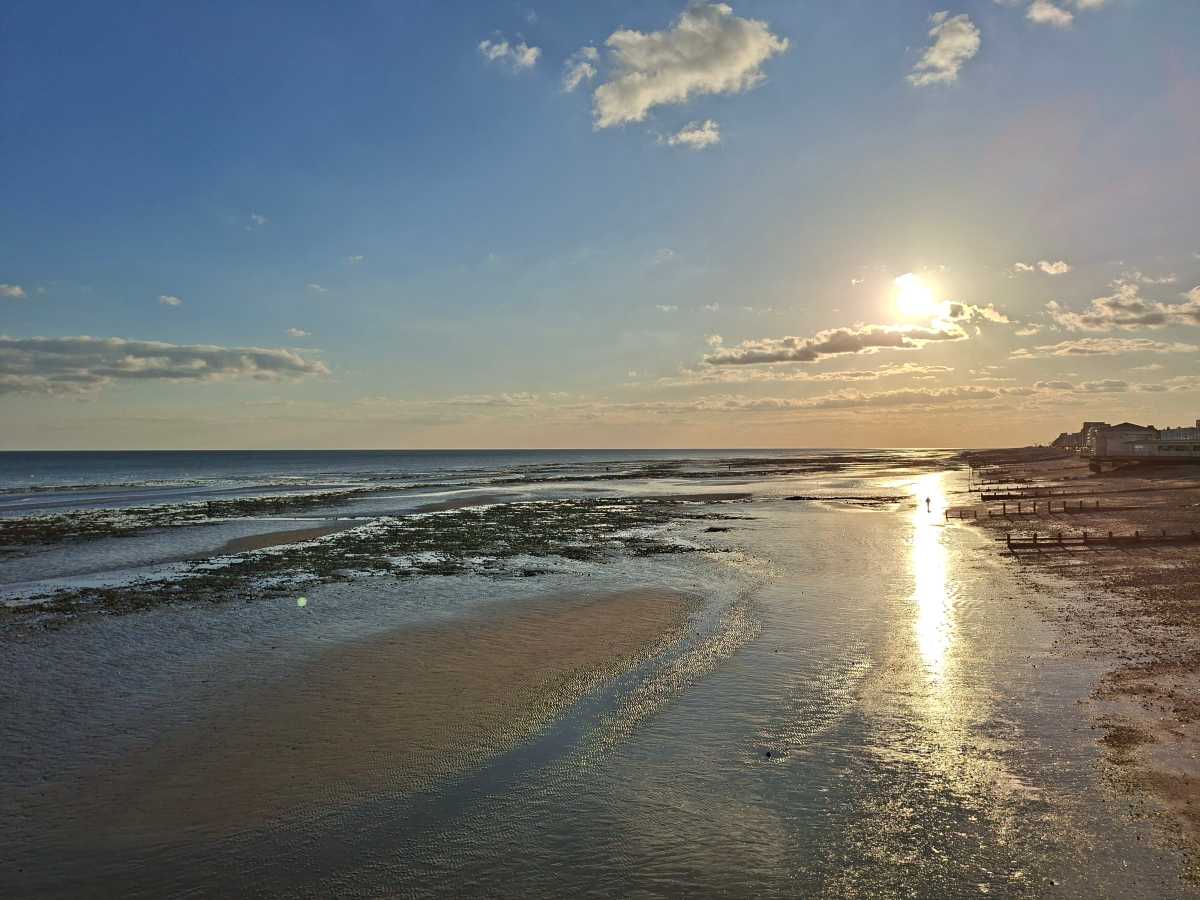 Samsung Galaxy A56 camera sample beach