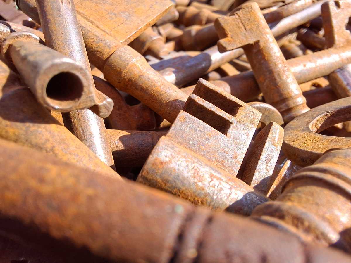 Samsung Galaxy A56 camera sample macro rusty keys