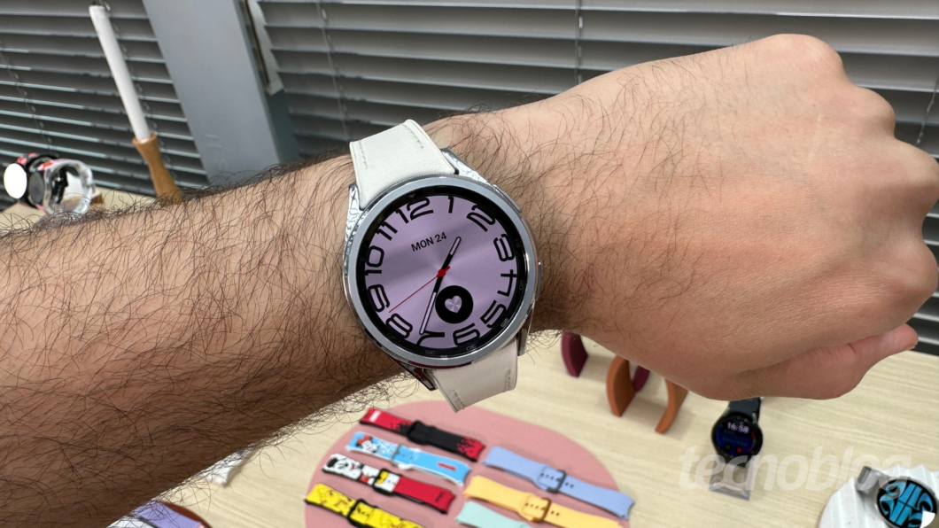 Galaxy Watch 6 Classic (Imagem: Thássius Veloso/Tecnoblog)