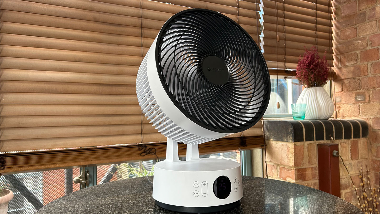 MeacoFan Sefte 10&Prime; table fan - Quietest fan