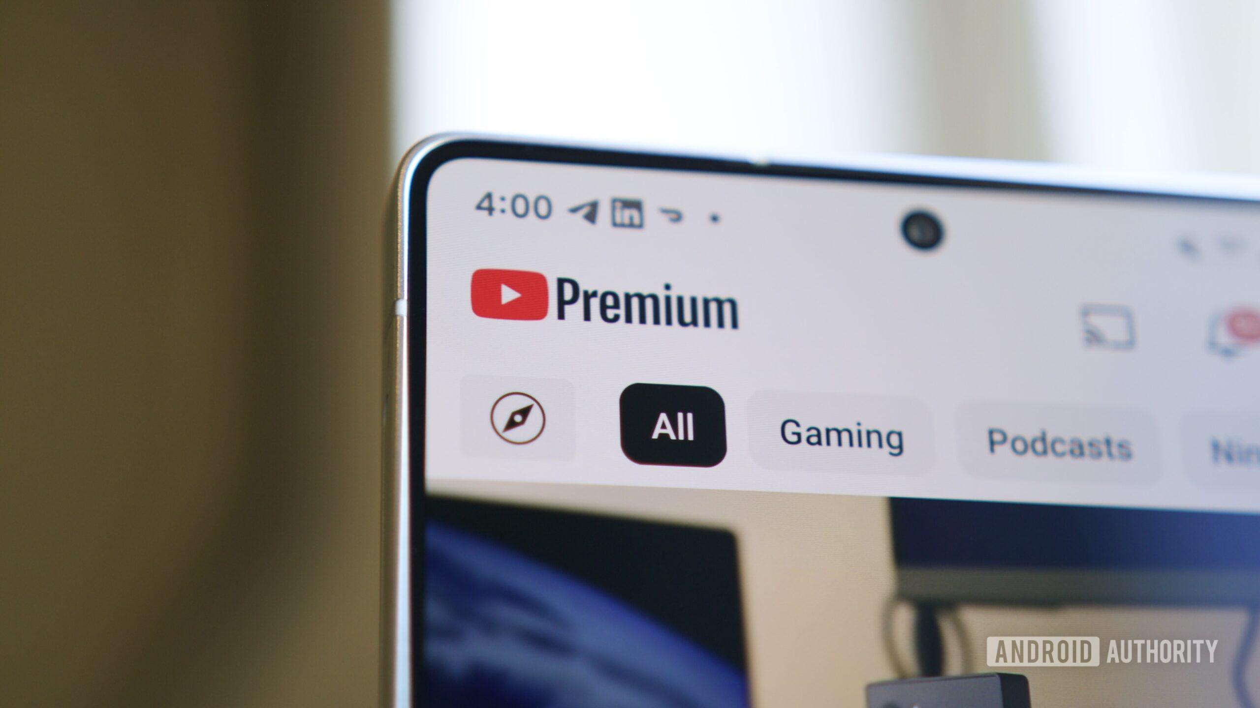 Logotipo premium no aplicativo YouTube.