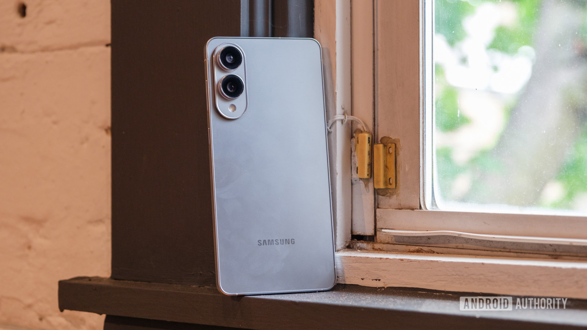 Her&oacute;i da c&acirc;mera Samsung Galaxy S25 Edge