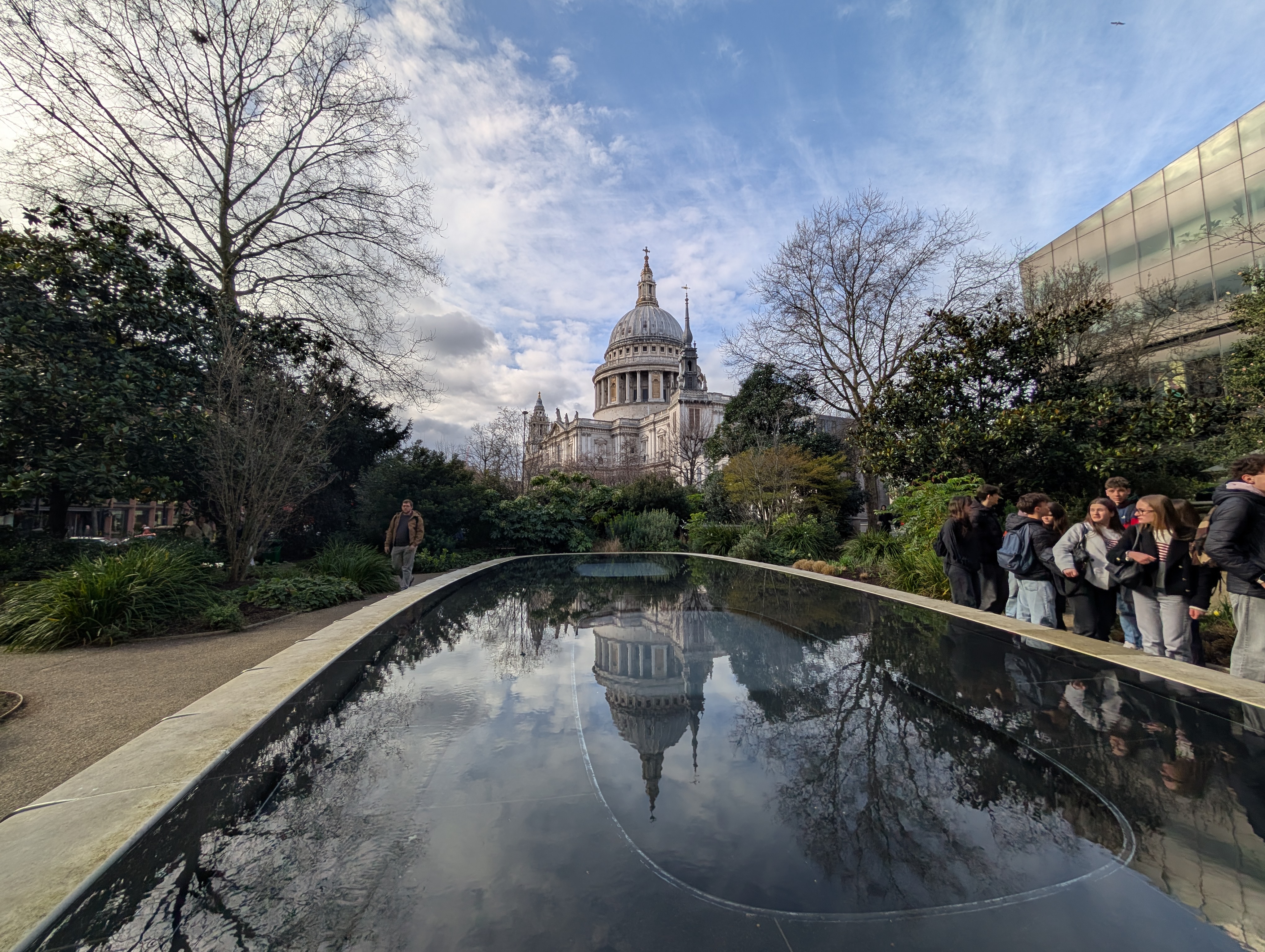 Google Pixel 9 Pro camera sample St Pauls
