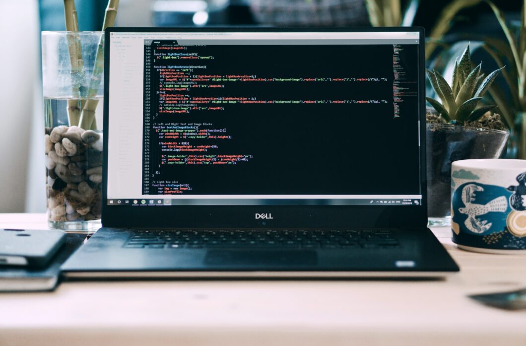 Ilustra&ccedil;&atilde;o de um c&oacute;digo-fonte