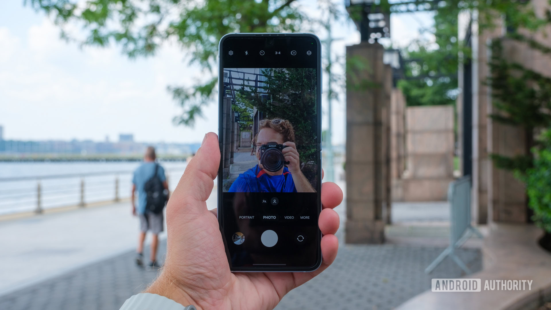 Samsung Galaxy Z Flip 6 Camera App