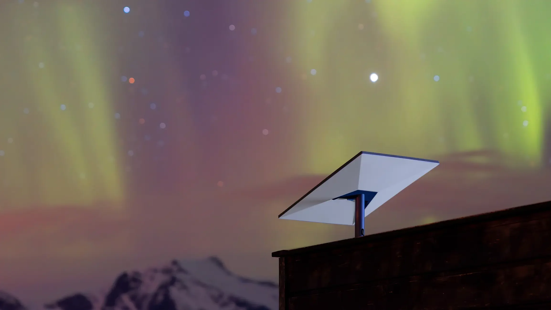 imagem de uma antena residencial da starlink