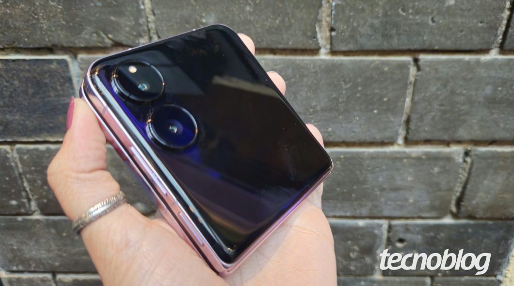 Xiaomi Mix Flip não tem previsão de lançamento no Brasil (Foto: Isabela Giantomaso/Tecnoblog)