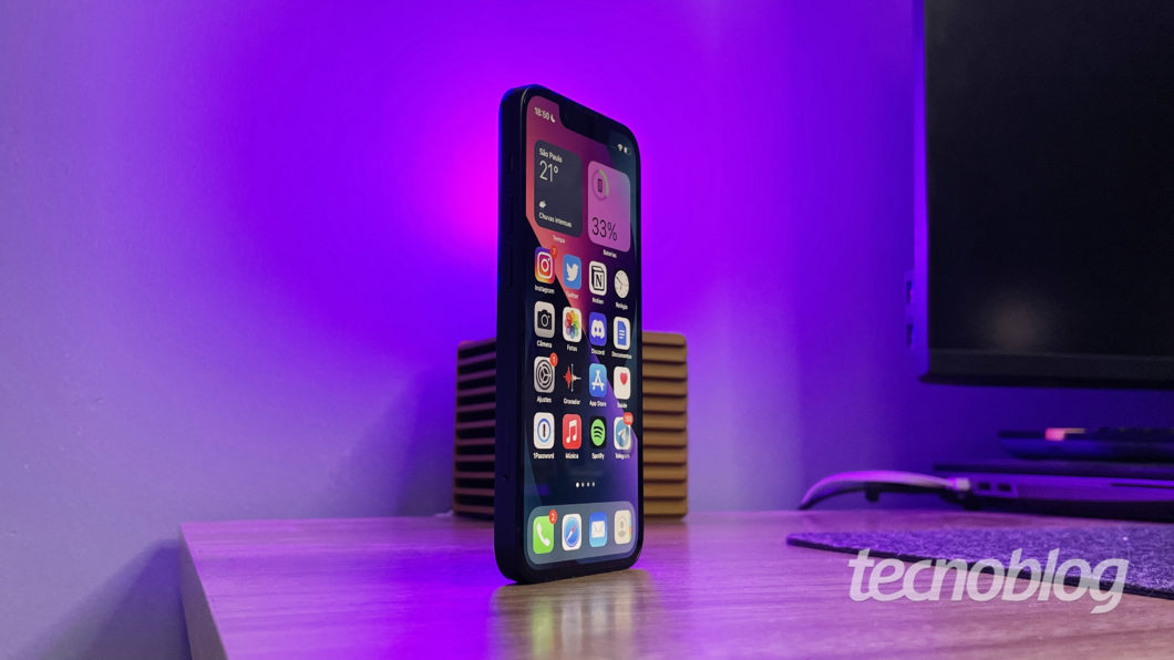 iPhone 13 Mini (Imagem: Darlan Helder/Tecnoblog)