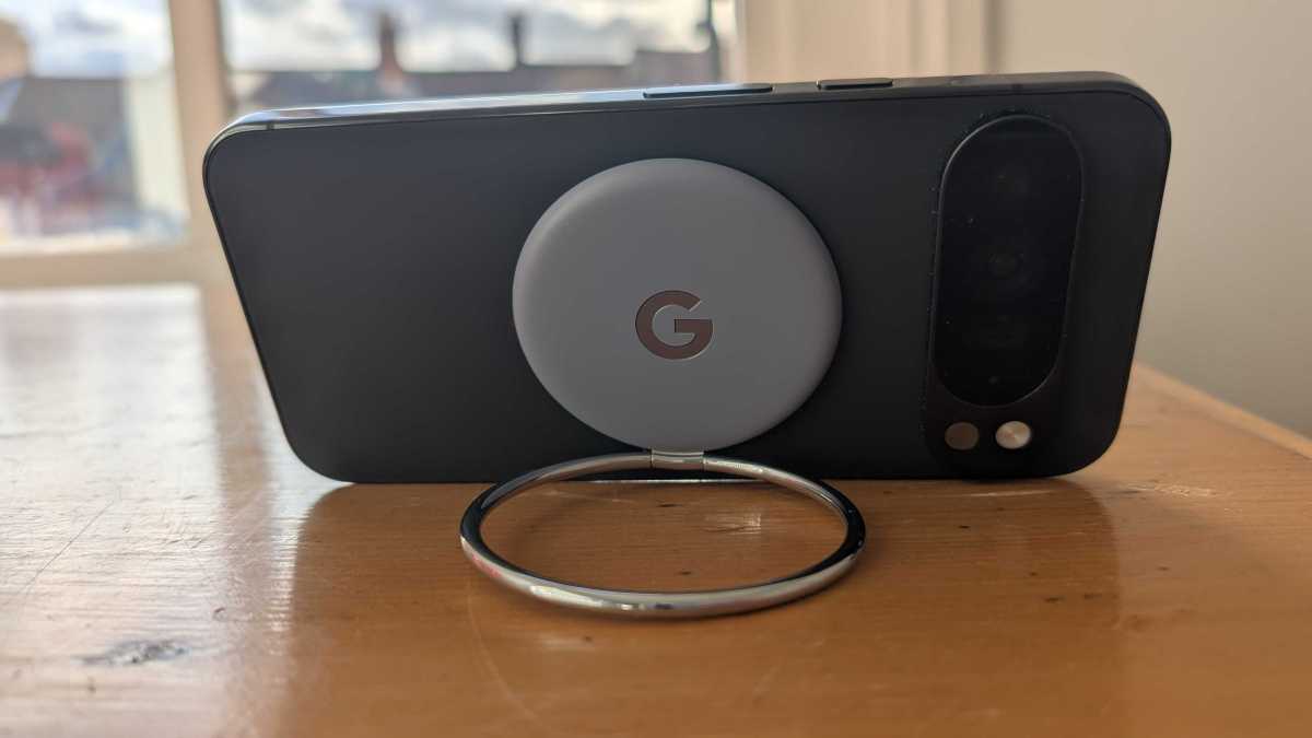 pixelsnap ring stand 4