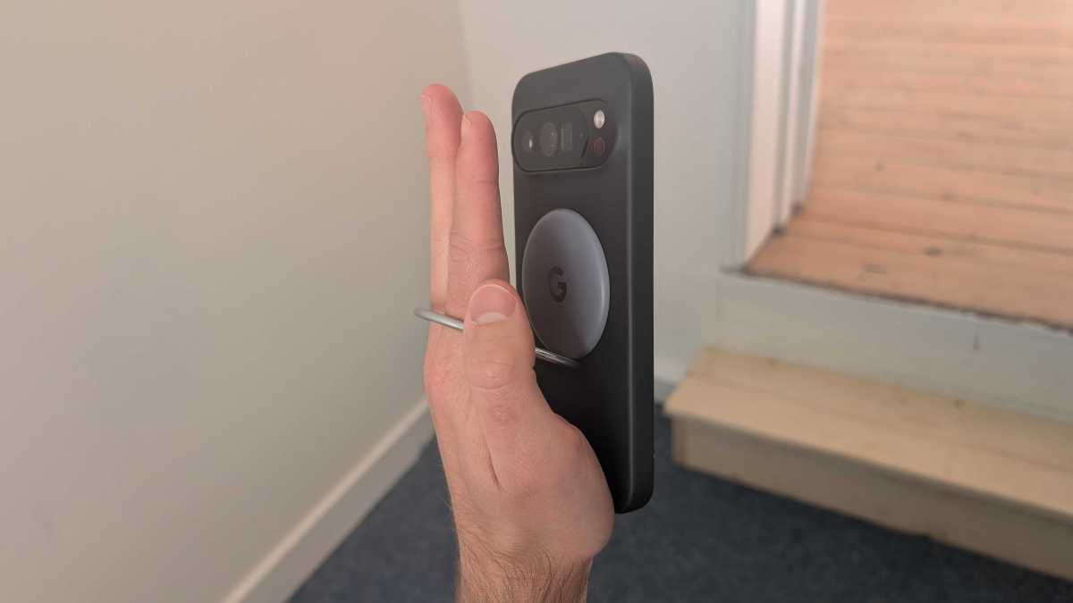 Pixelsnap Ring Stand