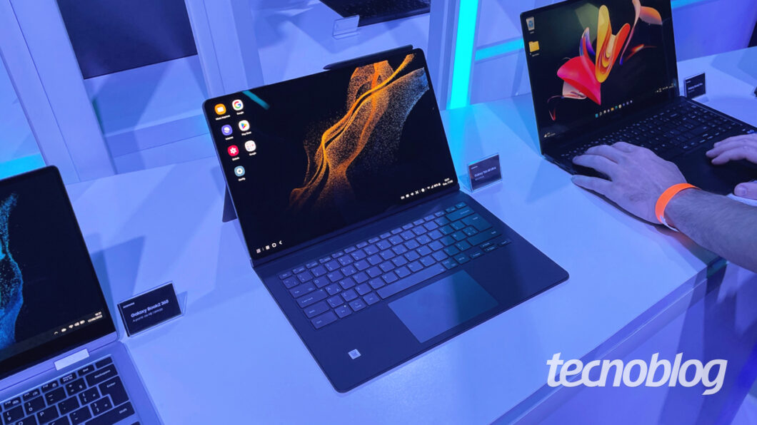 O Grandalhão Galaxy Tab Ultra (imagem: Emerson Alecrim/Tecnoblog)