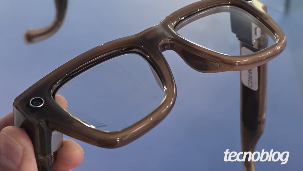 Óculos Meta Ray-Ban Display, com câmeras na armação