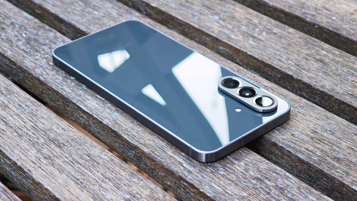 Samsung Galaxy A56 REVIEW back angled