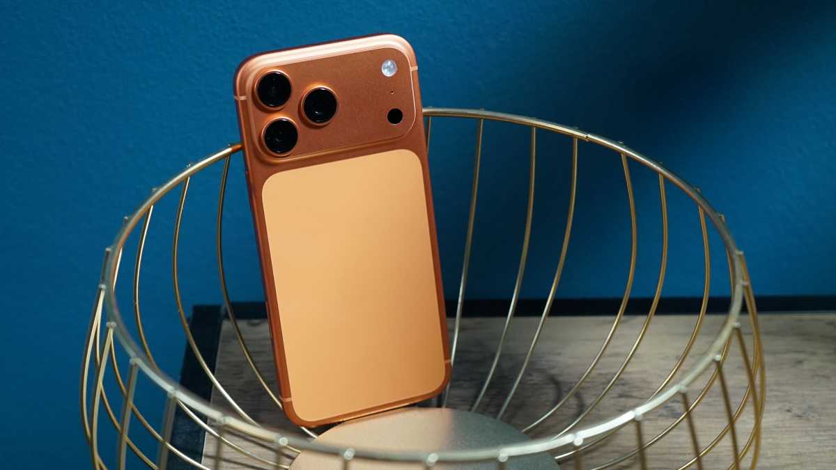 iphone 17 pro max orange 1