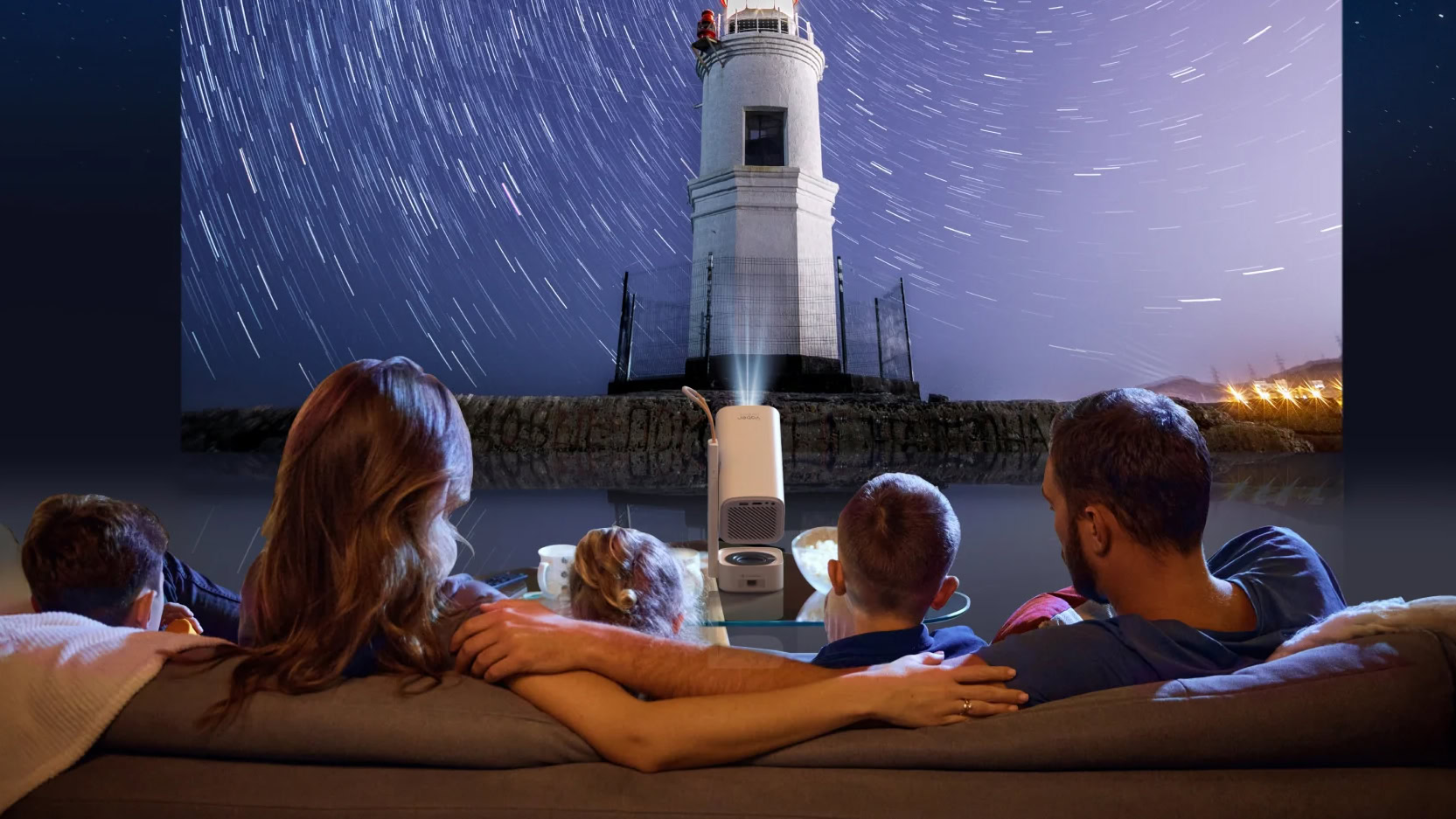 Família assistindo Mini Projetor Yaber T1 Pro