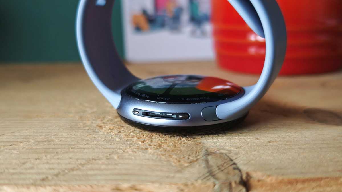 Pixel Watch 4 speaker and charging pins