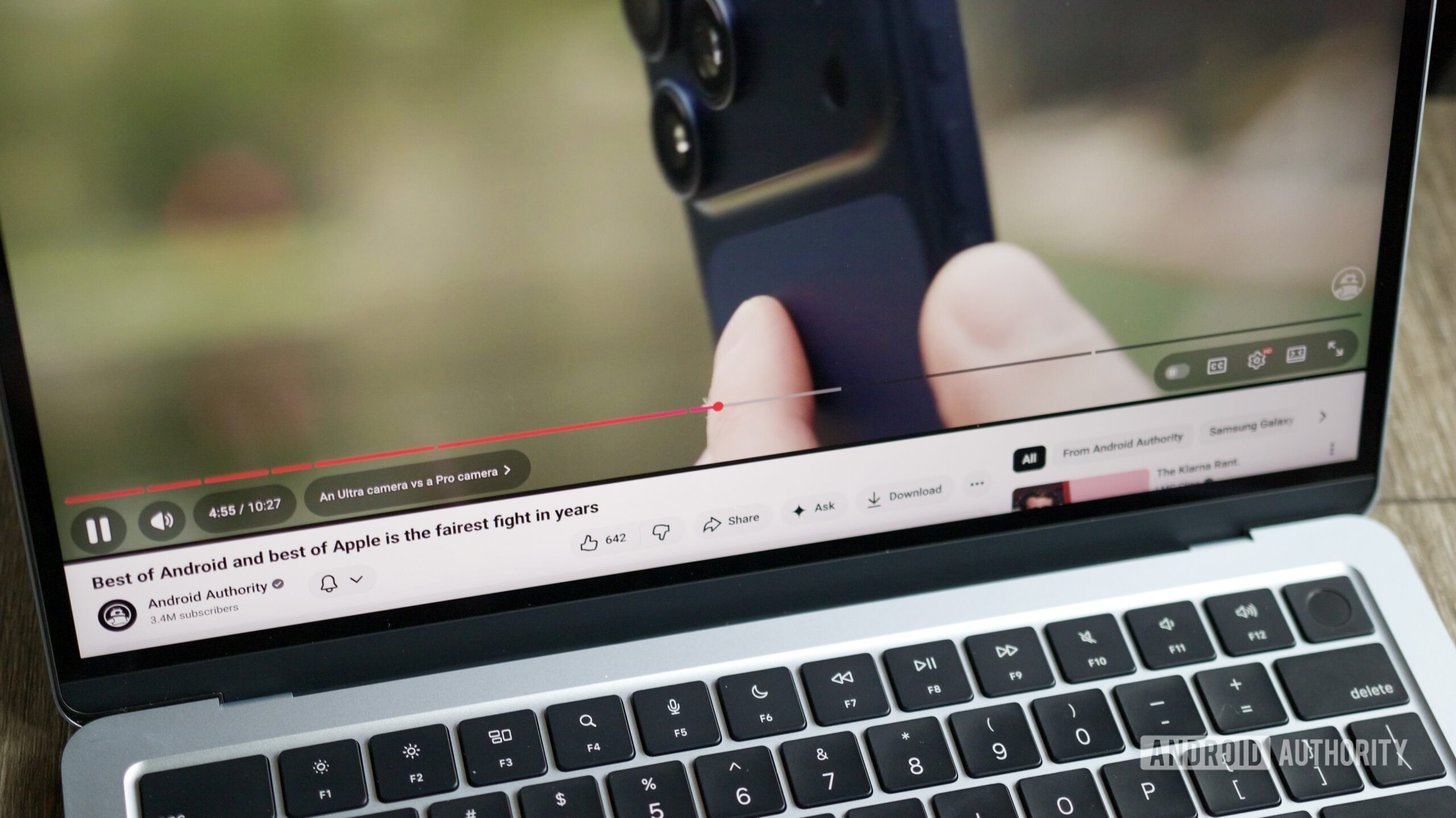 nova interface do usuário do desktop do youtube, outubro de 2025 4 Uma foto da nova IU de reprodução do YouTube em outubro de 2025.
