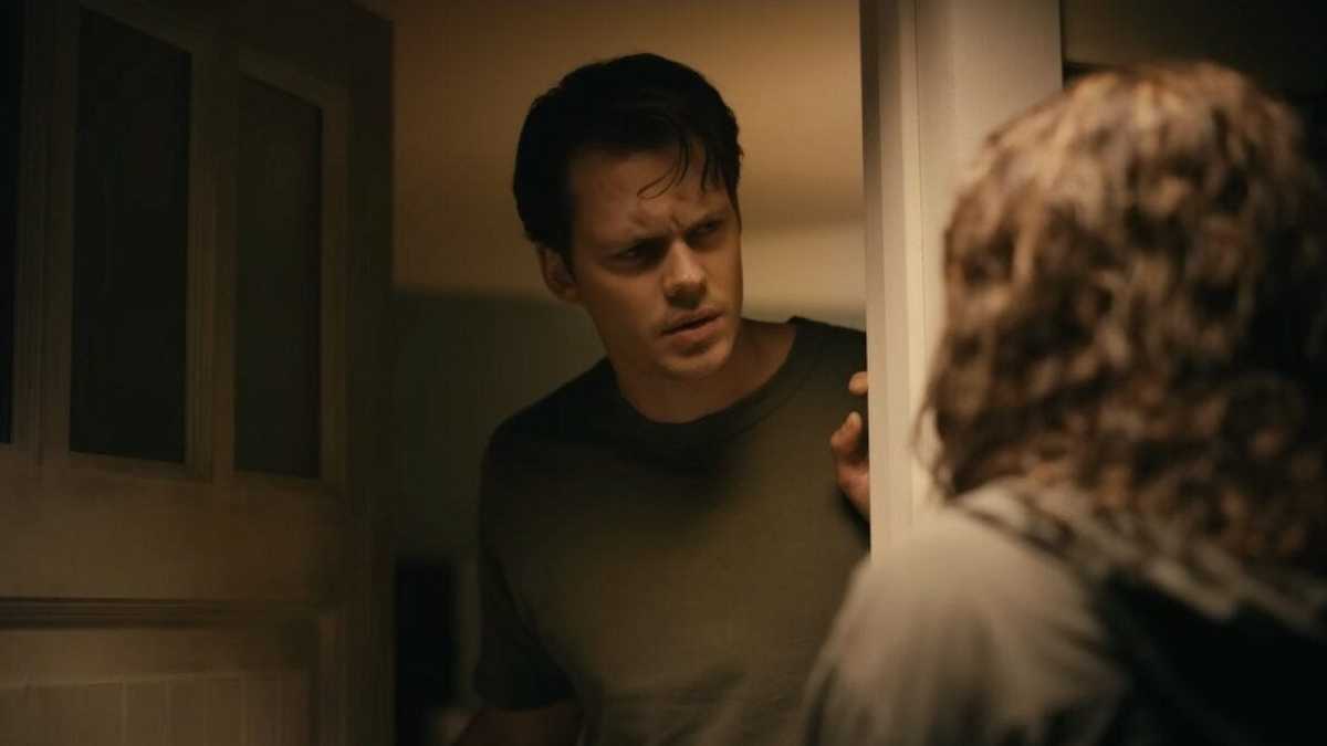 Bill Skarsgård as Keith in Barbarian