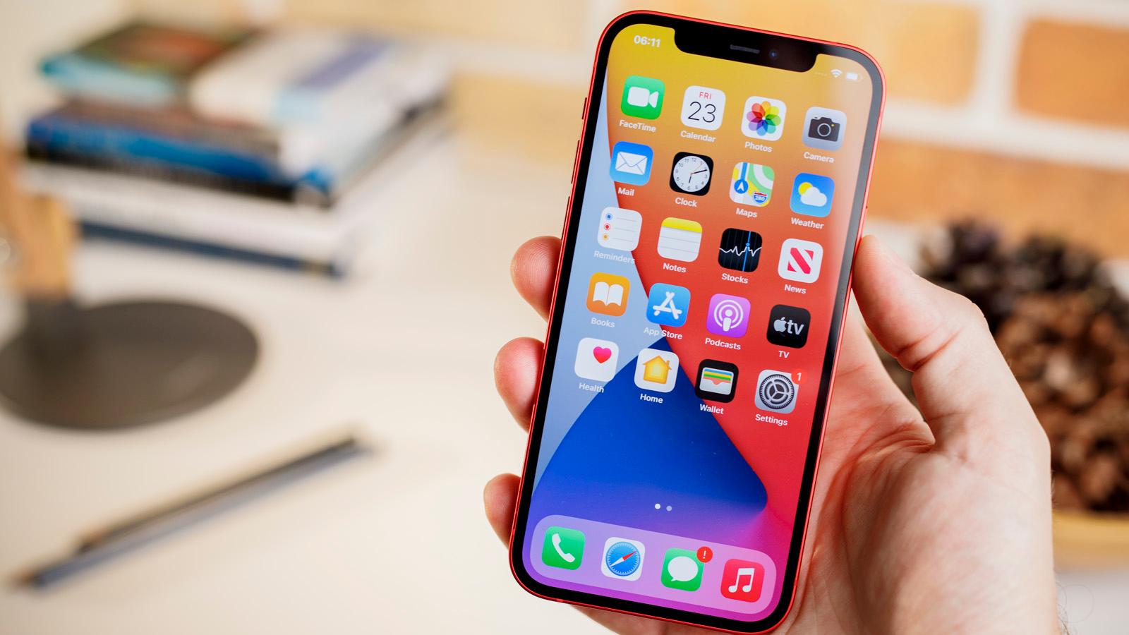 iPhone 13