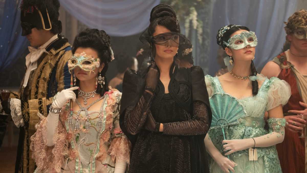 Bridgerton season 4 -  Michelle Mao as Rosamund Li, Katie Leung as Lady Araminta Gao, Isabella Wei as Posy Li