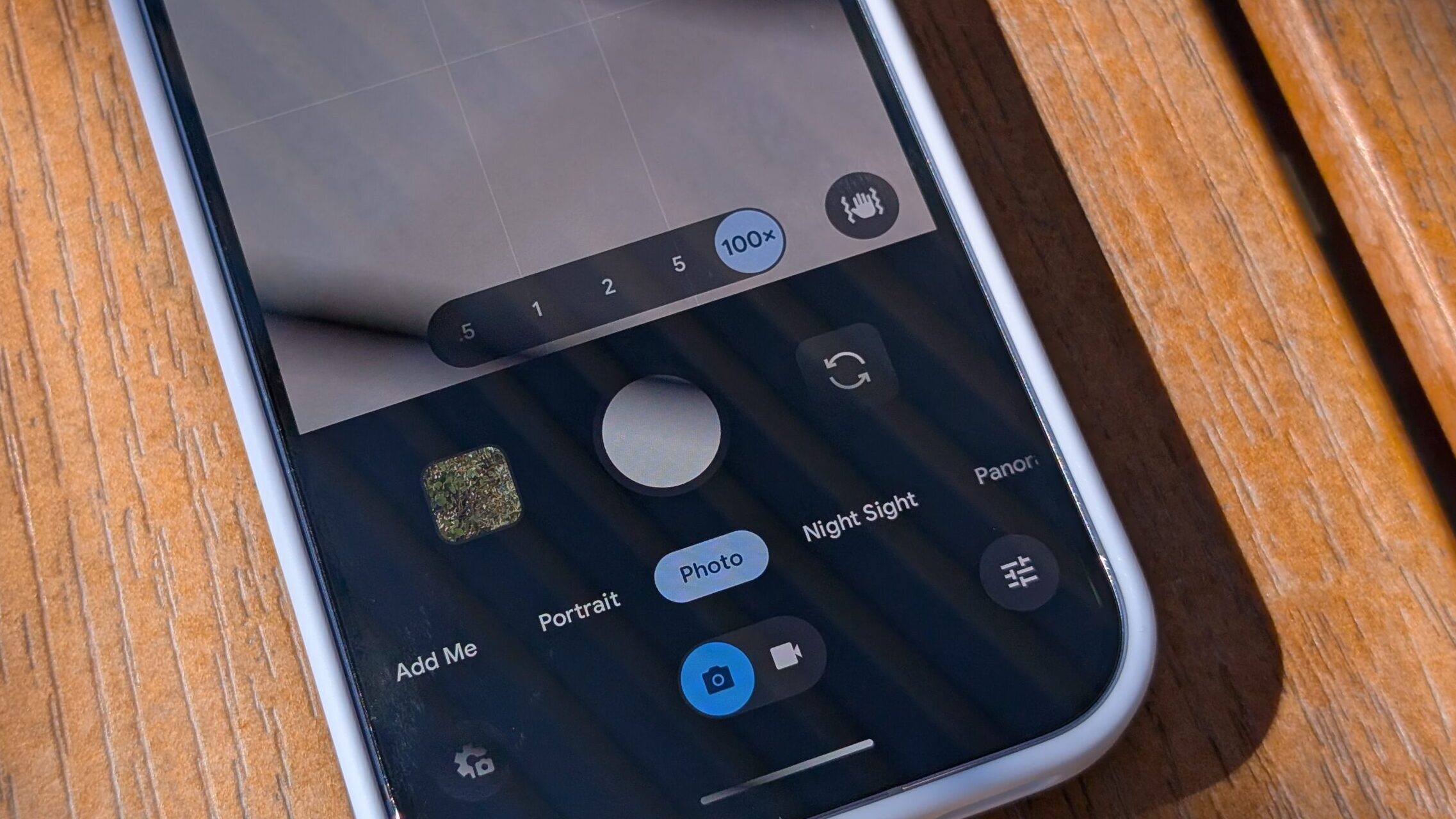 Google Pixel Pro 10, Pro Res Zoom, 100x Google Pixel Pro 10, Pro Res Zoom, 100x