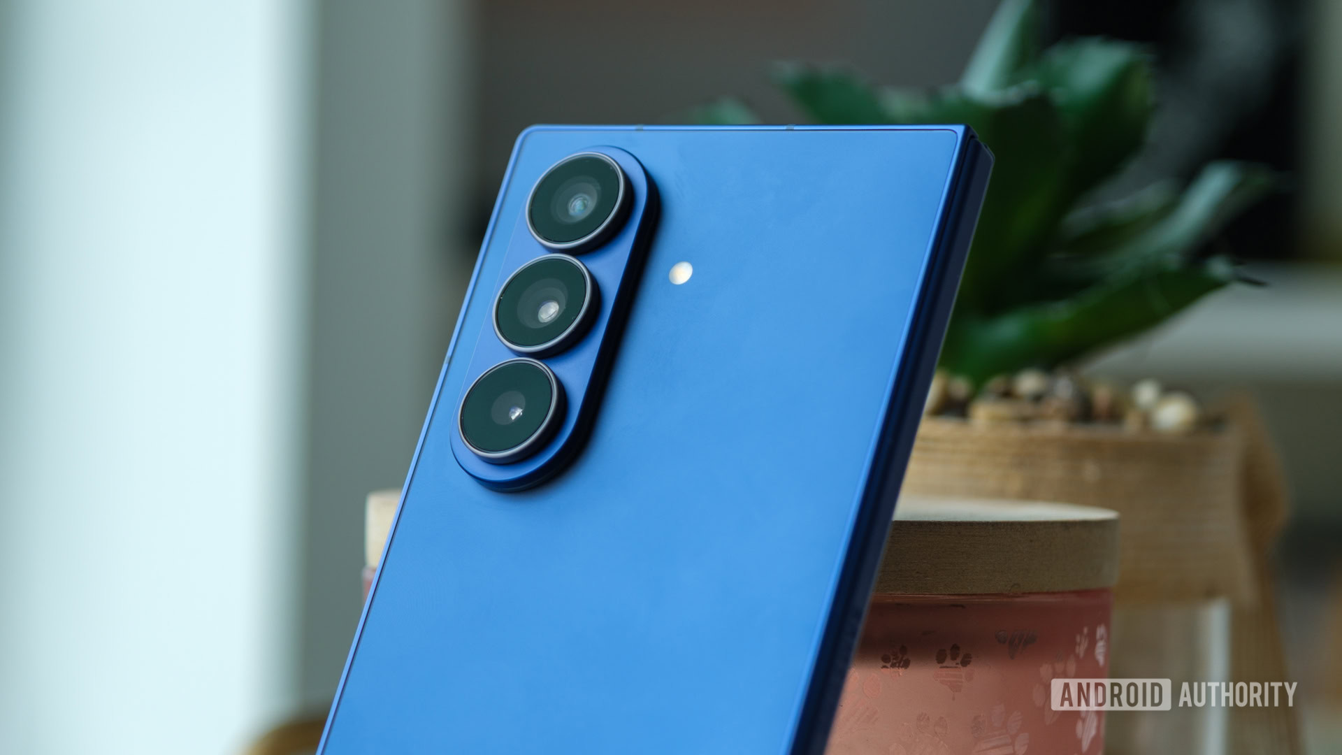 Samsung Galaxy Z Fold 7 Câmeras De Perto