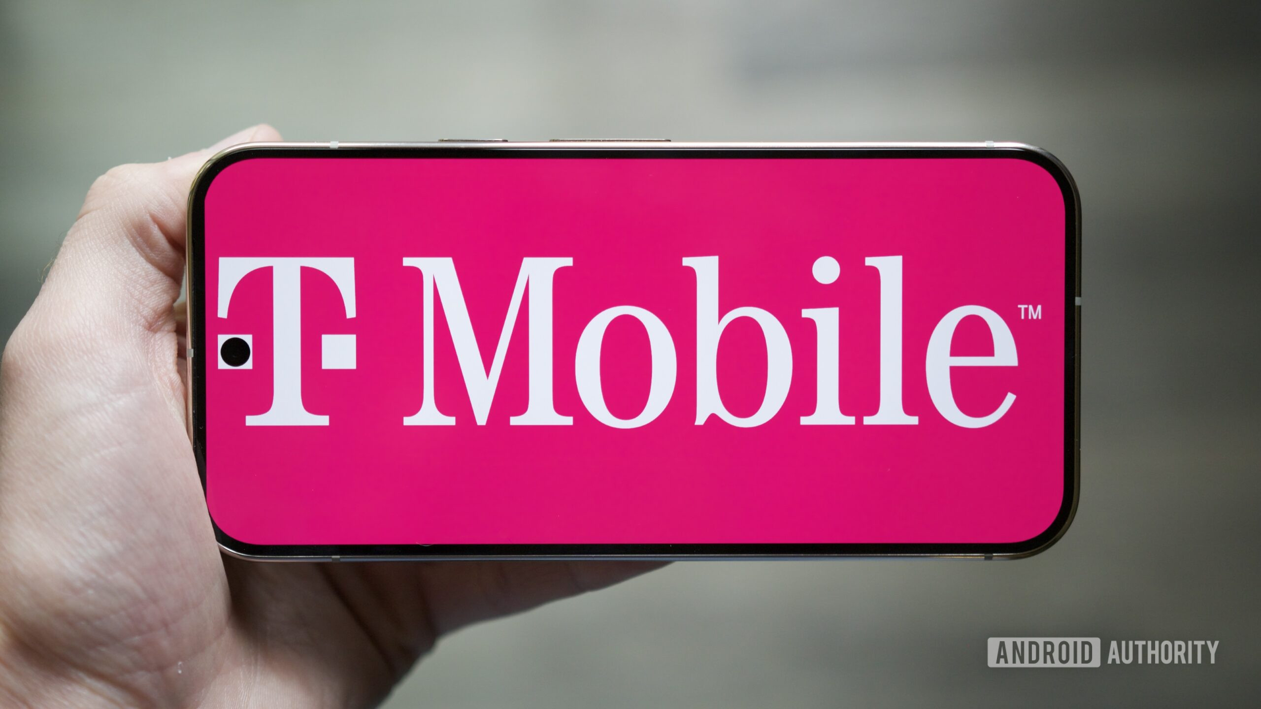 t logotipo móvel pixel hero 5 O logotipo da T-Mobile exibido em um telefone Google Pixel.