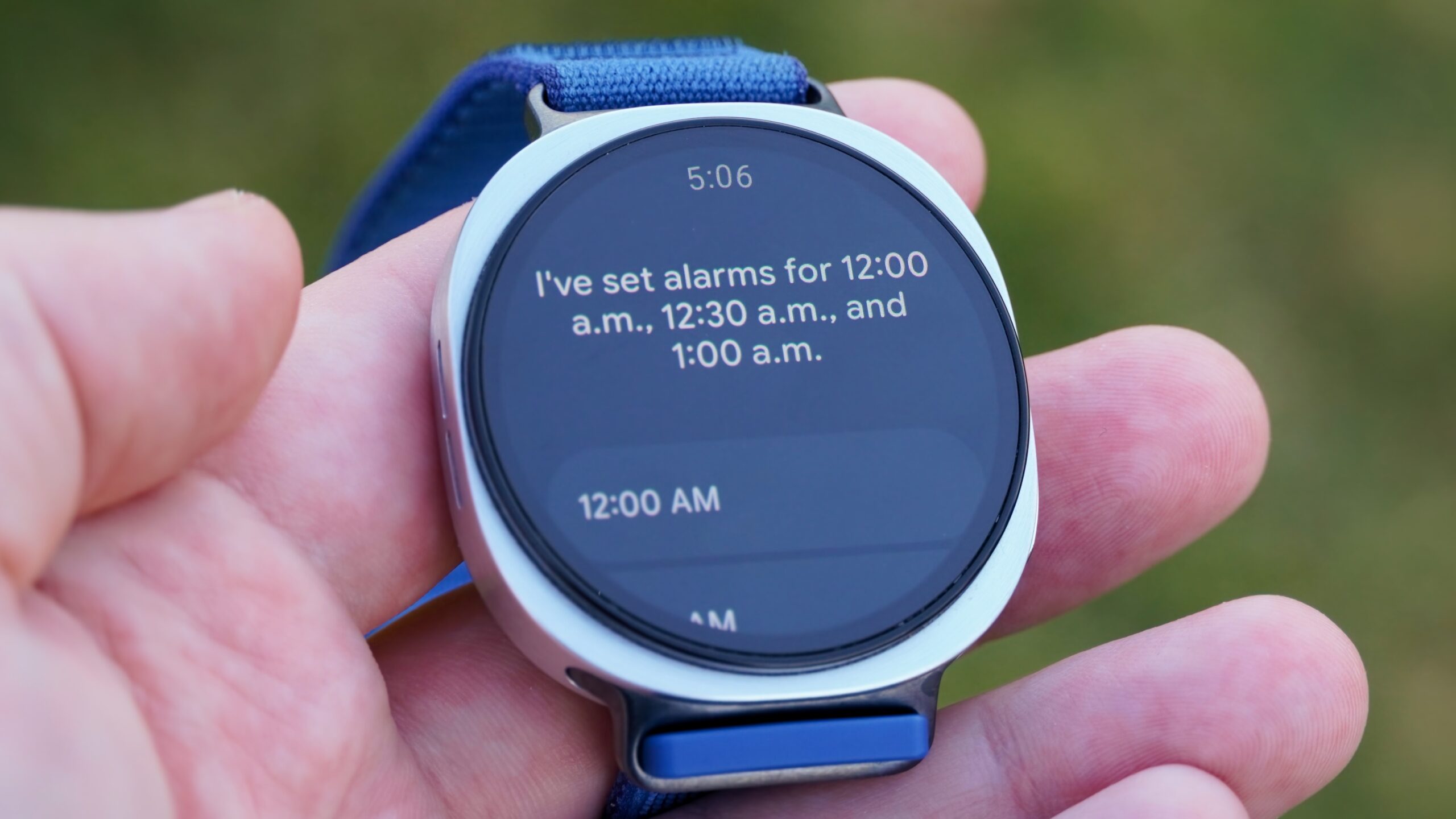 Gemini Galaxy Watch 8 Alarmes 1 Configurando alarmes no Samsung Galaxy Watch 8 com Gemini.
