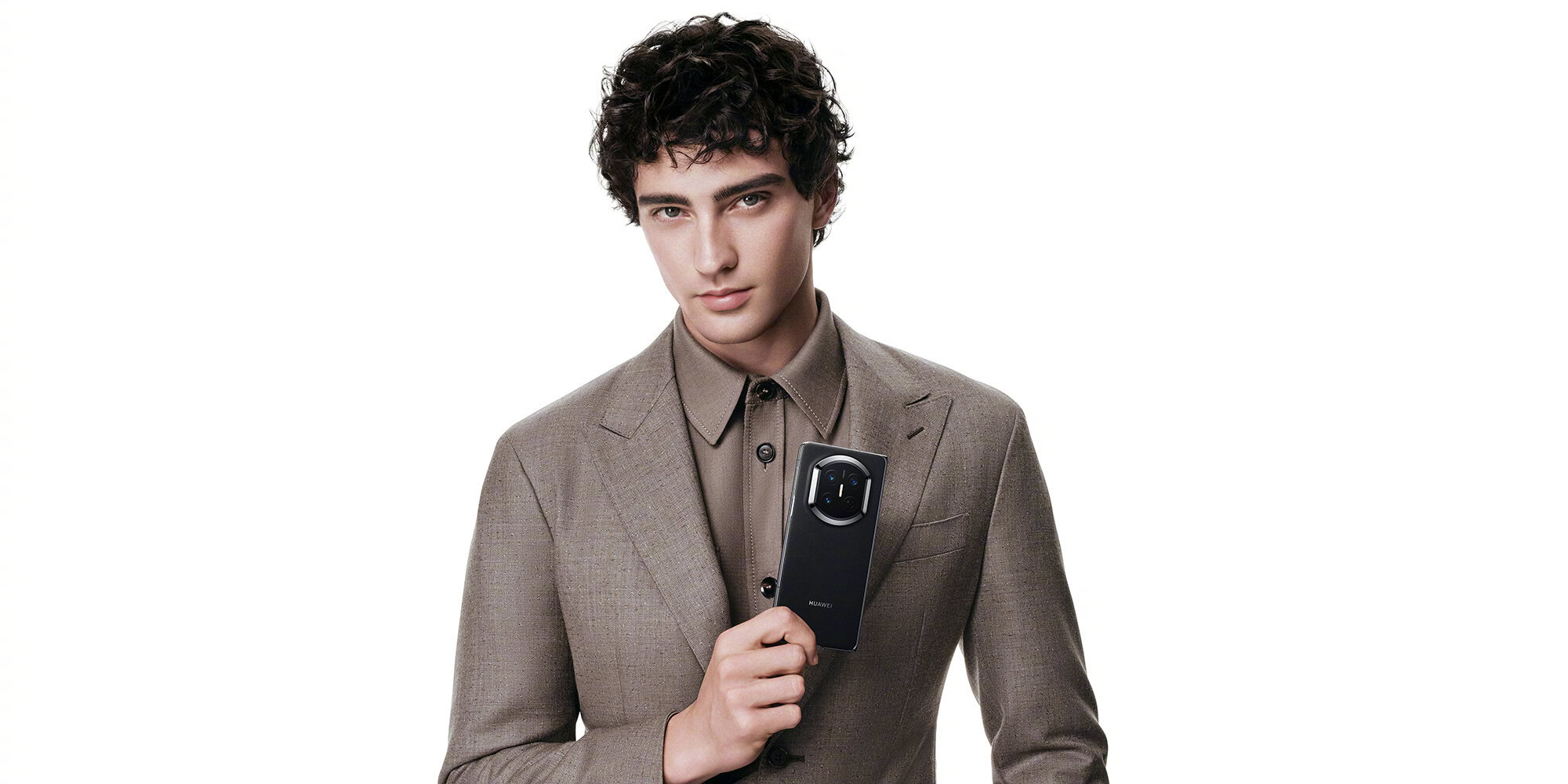 HUAWEI Mate X7 dobrável (2)