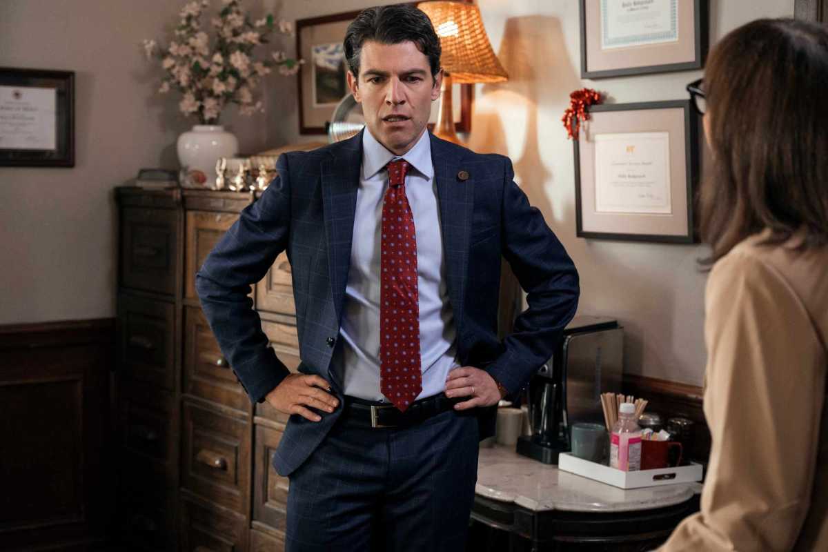 Max Greenfield as Jack Beringer in A Man on the Inside season 2
