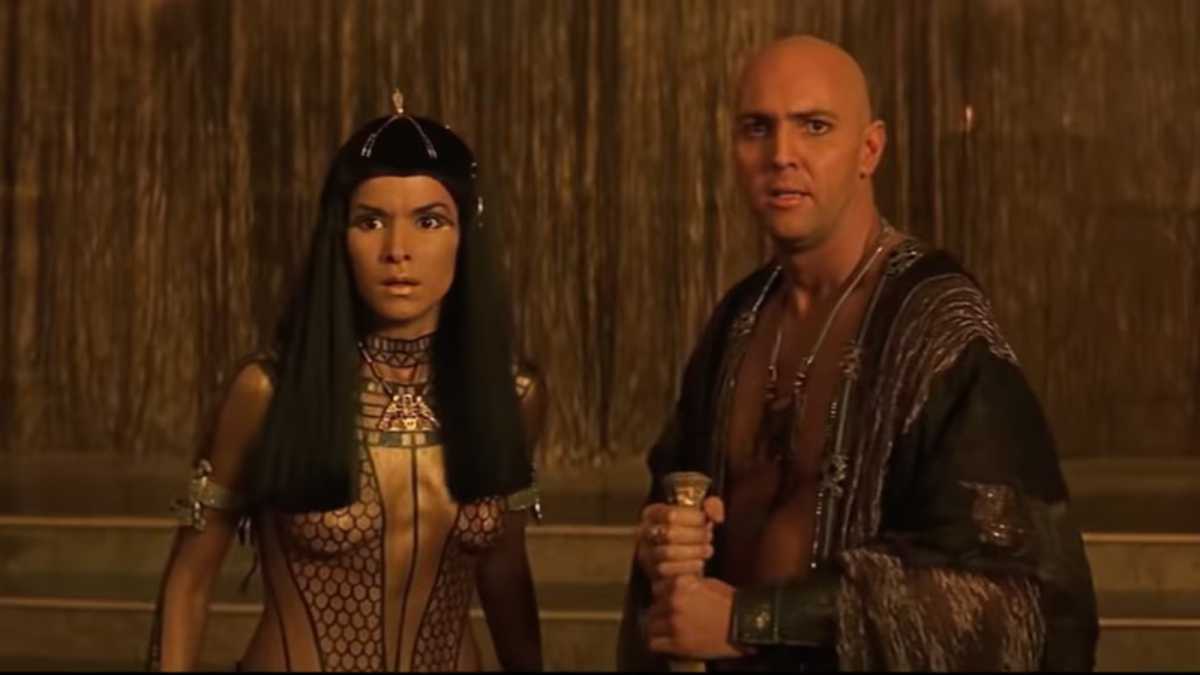 The Mummy (1999) - Patricia Velásquez as Anck-su-namun, Arnold Vosloo as Imhotep