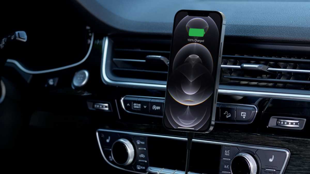 Belkin BoostCharge Pixel 10 car charger