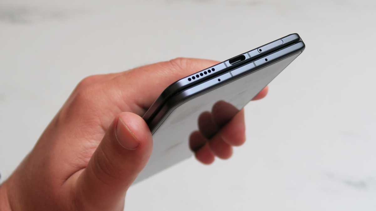 Honor Magic V5 REVIEW USB-C