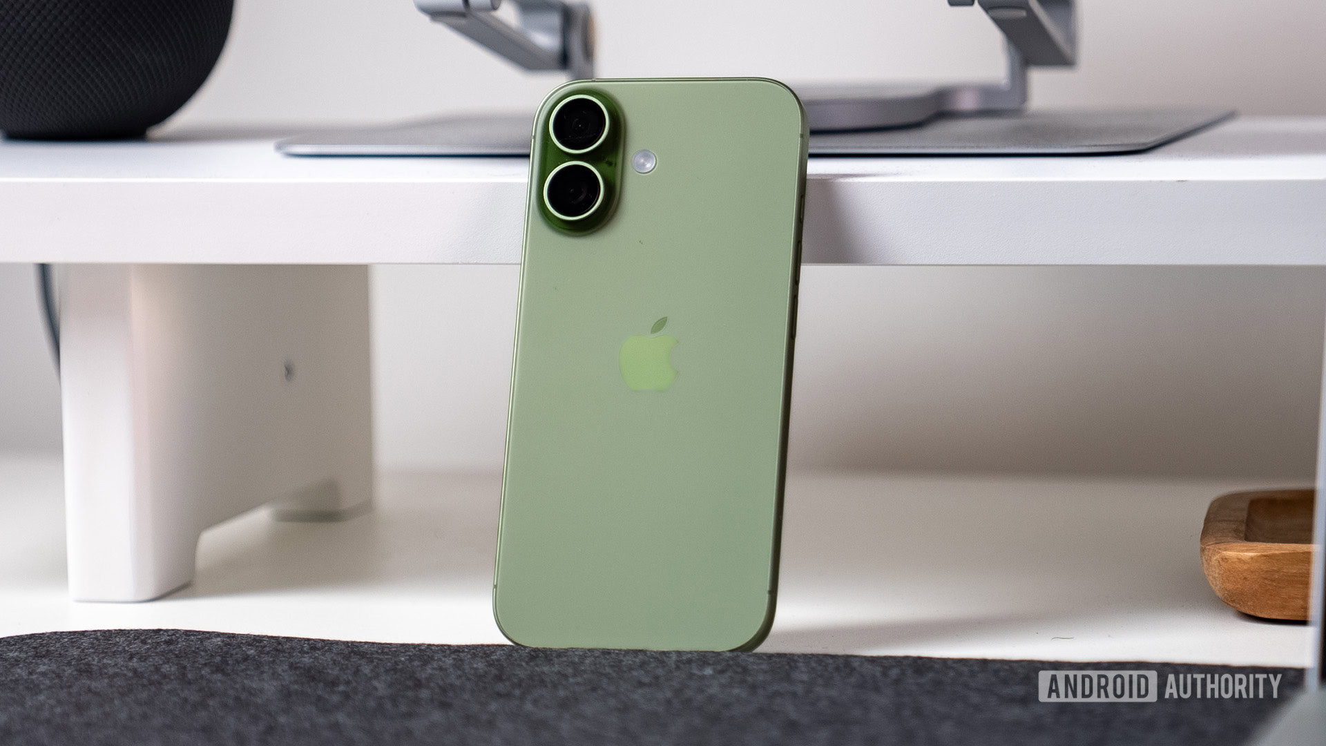 Sábio traseiro do iPhone 17 Sábio traseiro do iPhone 17