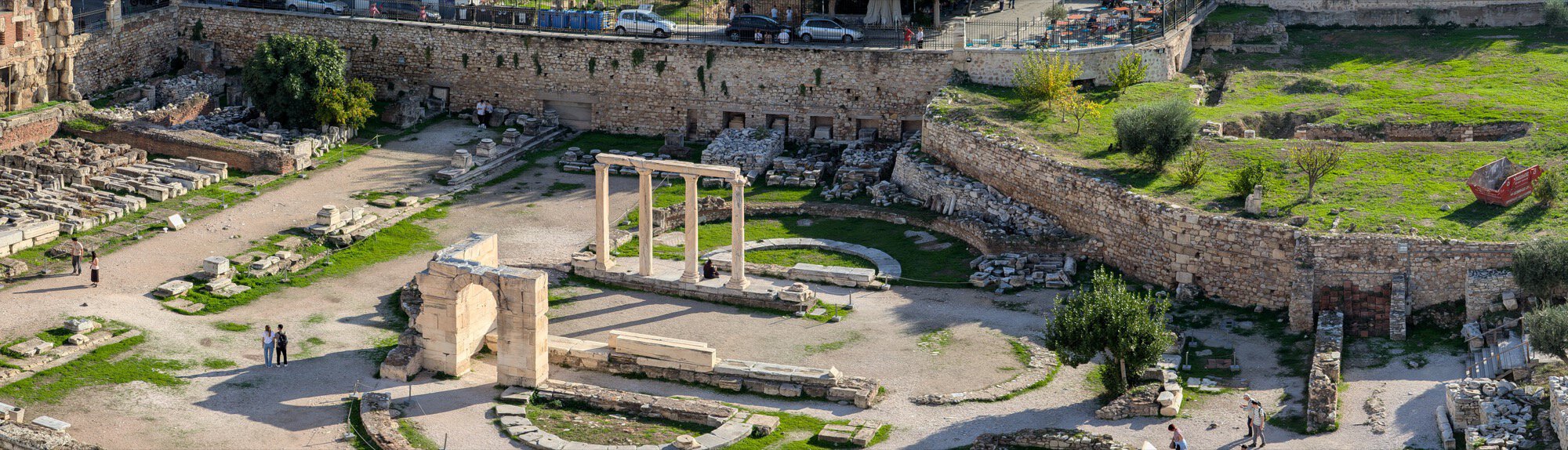 biblioteca google pixel 10 pro xl panorama hadrians