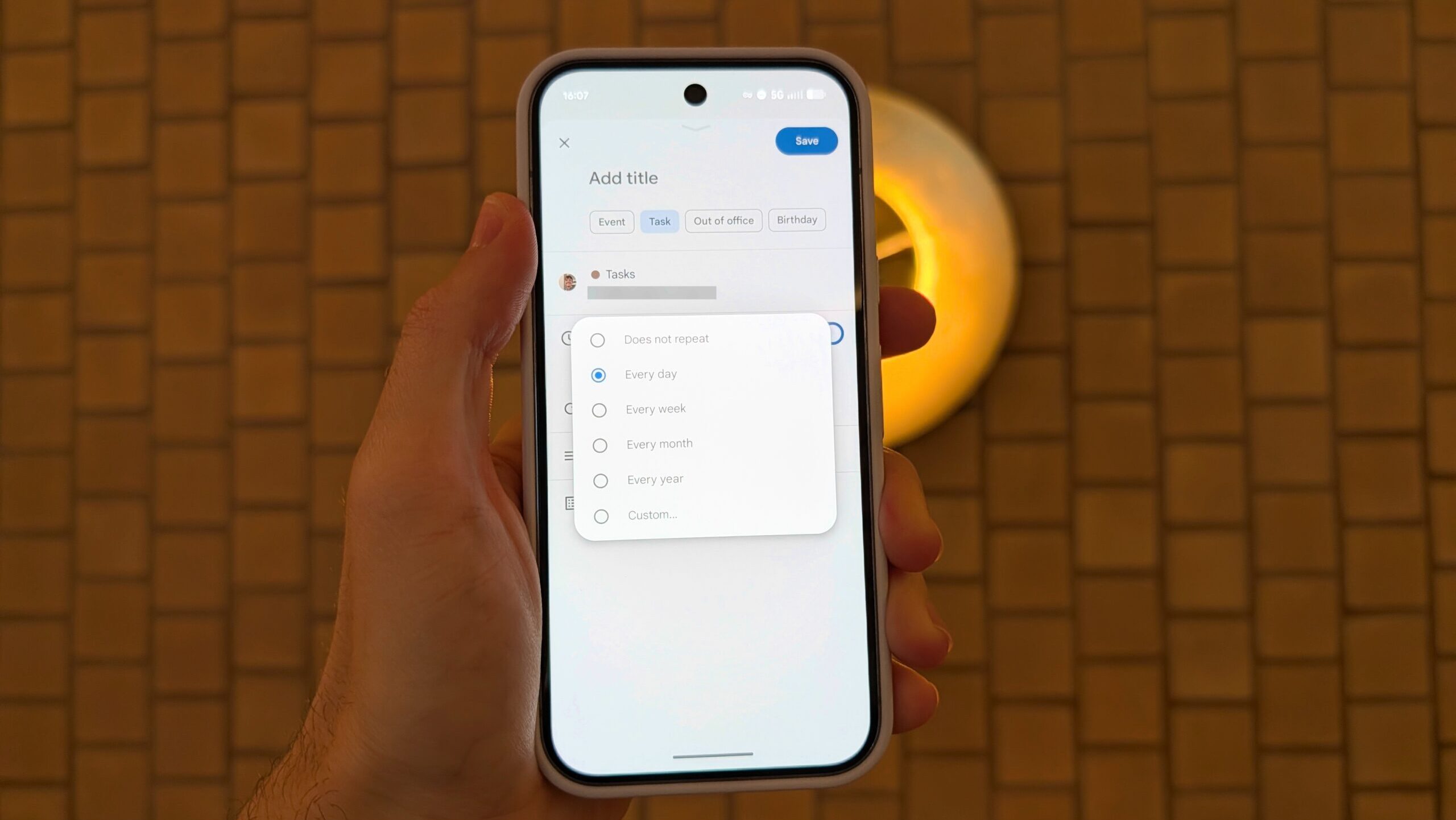 Google Pixel 10 mostrando a tela Adicionar nova tarefa do Google Agenda Google Pixel 10 mostrando a tela Adicionar nova tarefa do Google Agenda