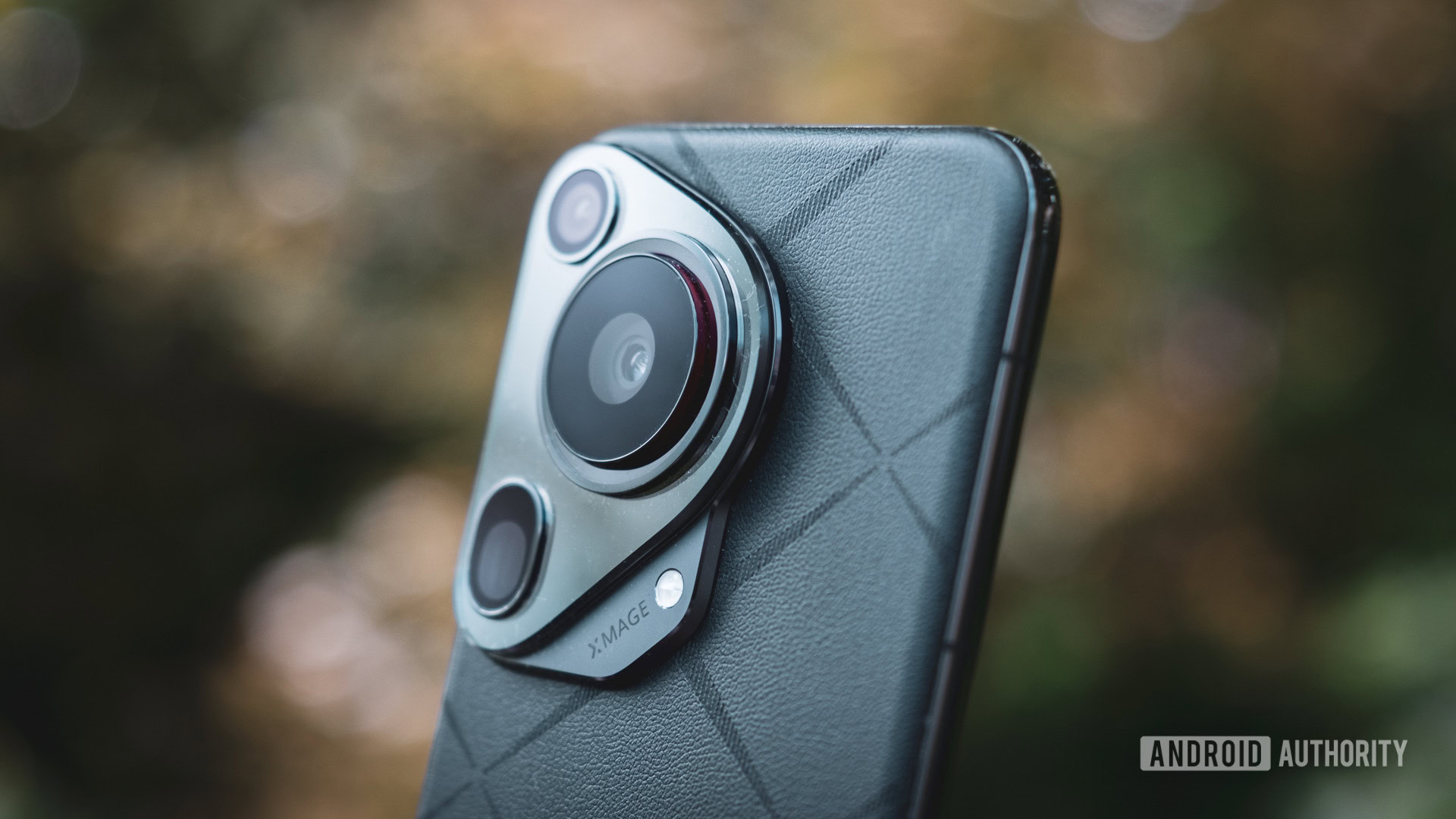 C&acirc;mera Huawei Pura 70 Ultra de perto