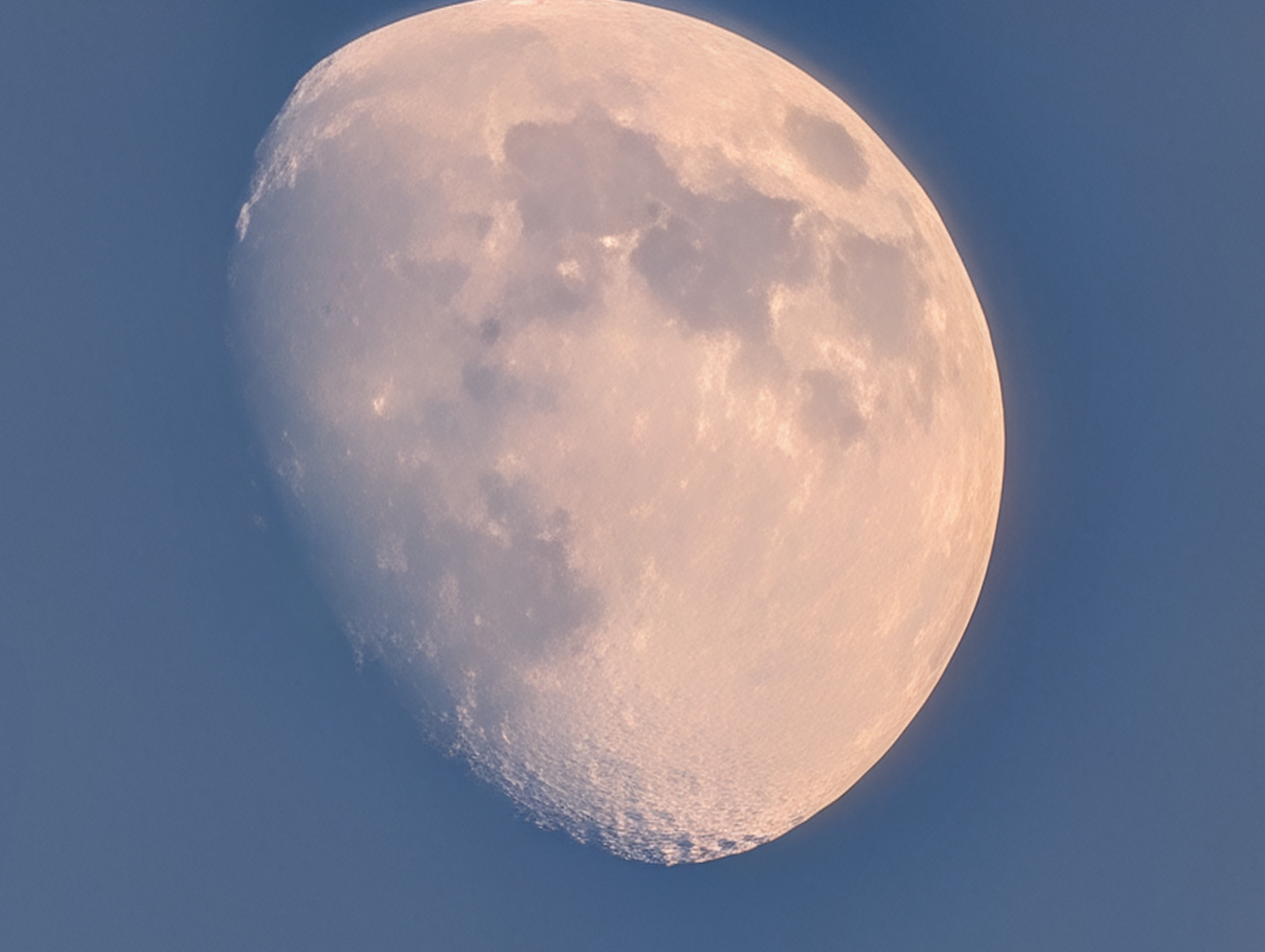 Google Pixel 10 Pro camera sample moon 100x zoom