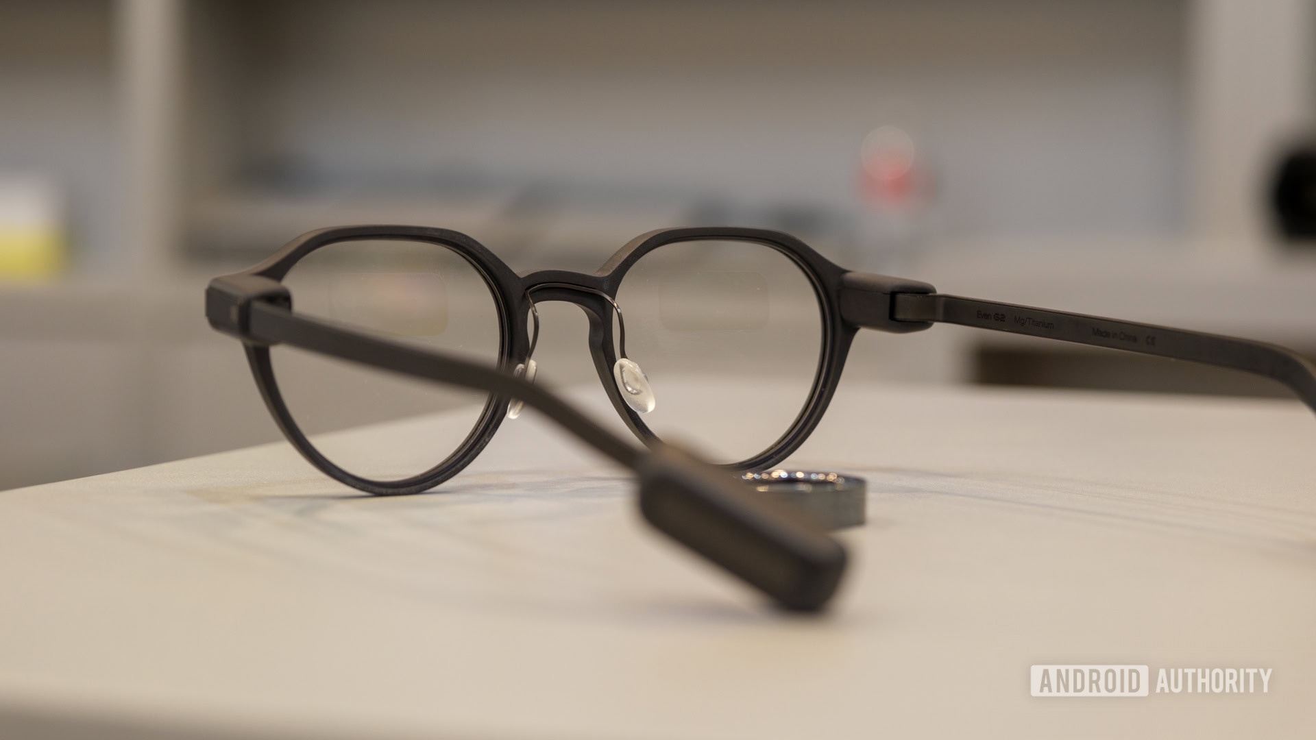 Demonstra&ccedil;&atilde;o da Even Realities Quadro Even G2 visto de tr&aacute;s