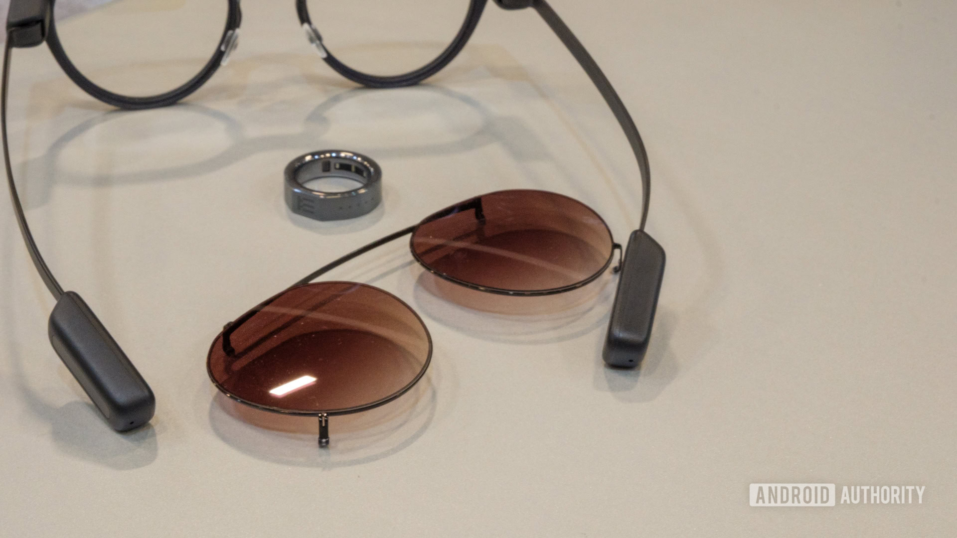 Demonstra&ccedil;&atilde;o da Even Realities Anel Even G2 e acess&oacute;rio para &oacute;culos de sol