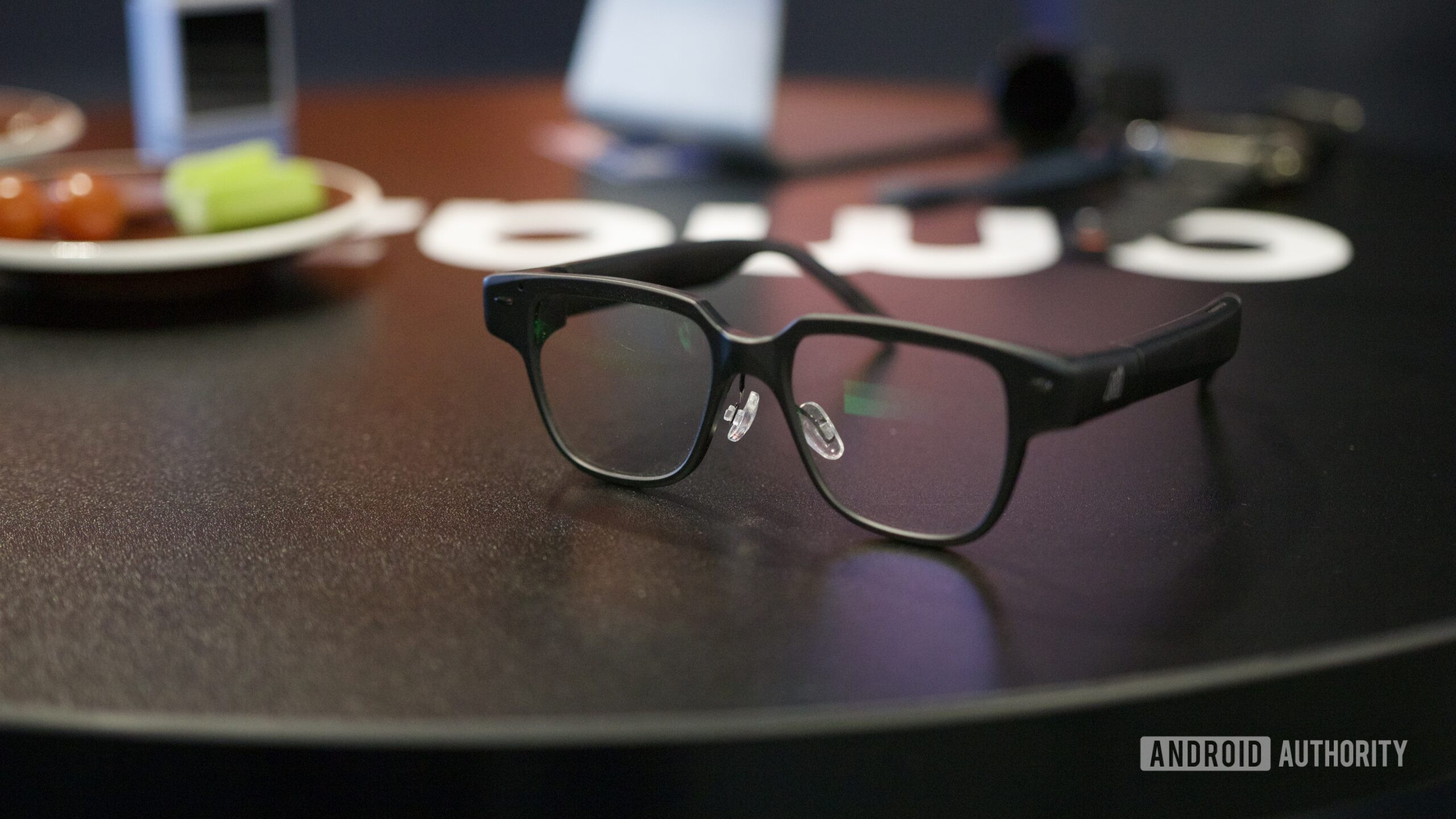 &Oacute;culos inteligentes Amazfit Helio na CES 2026.