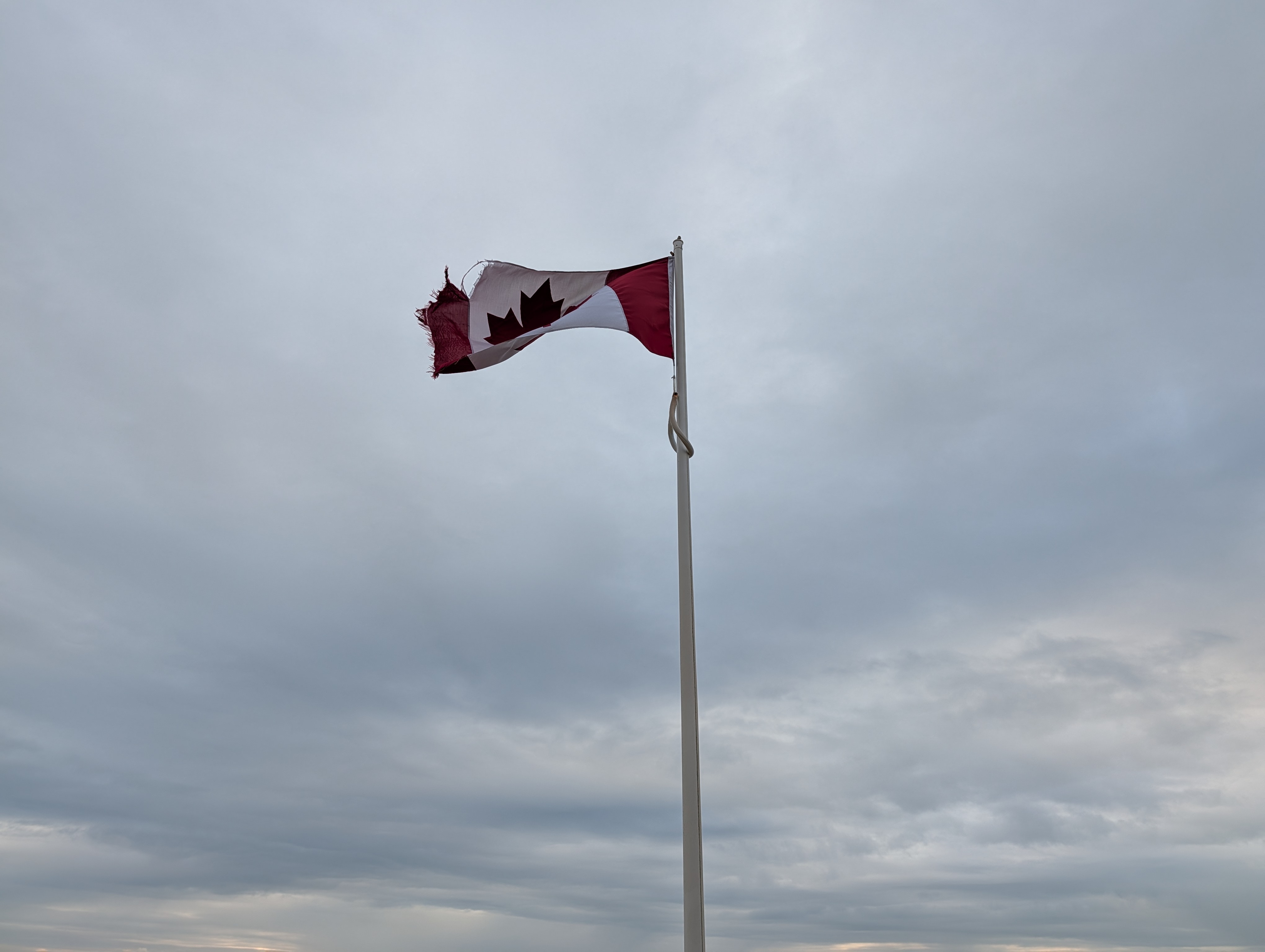 Google Pixel 10 Pro camera sample motion Canada flag